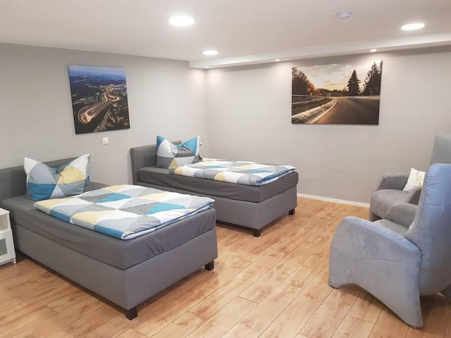 Luxem Ferienwohnung Bela, Naehe Nuerburgring מראה חיצוני תמונה