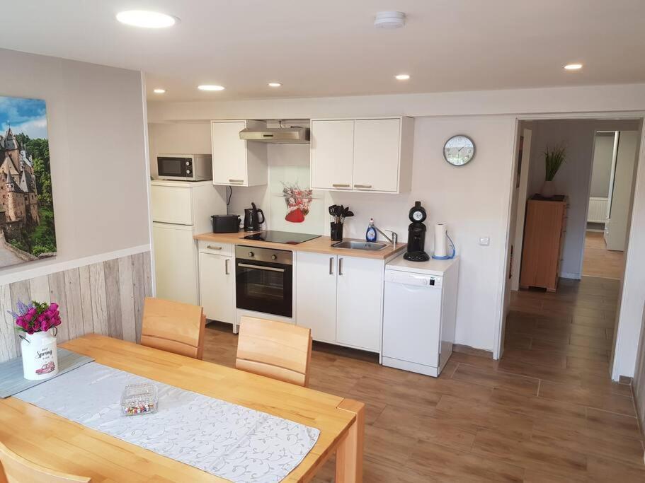 Luxem Ferienwohnung Bela, Naehe Nuerburgring מראה חיצוני תמונה