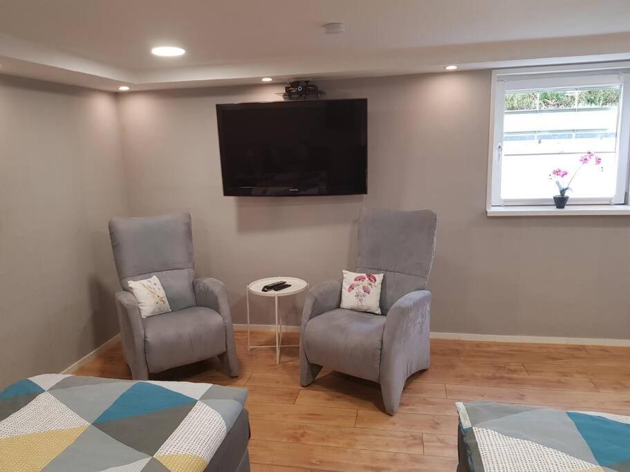Luxem Ferienwohnung Bela, Naehe Nuerburgring מראה חיצוני תמונה