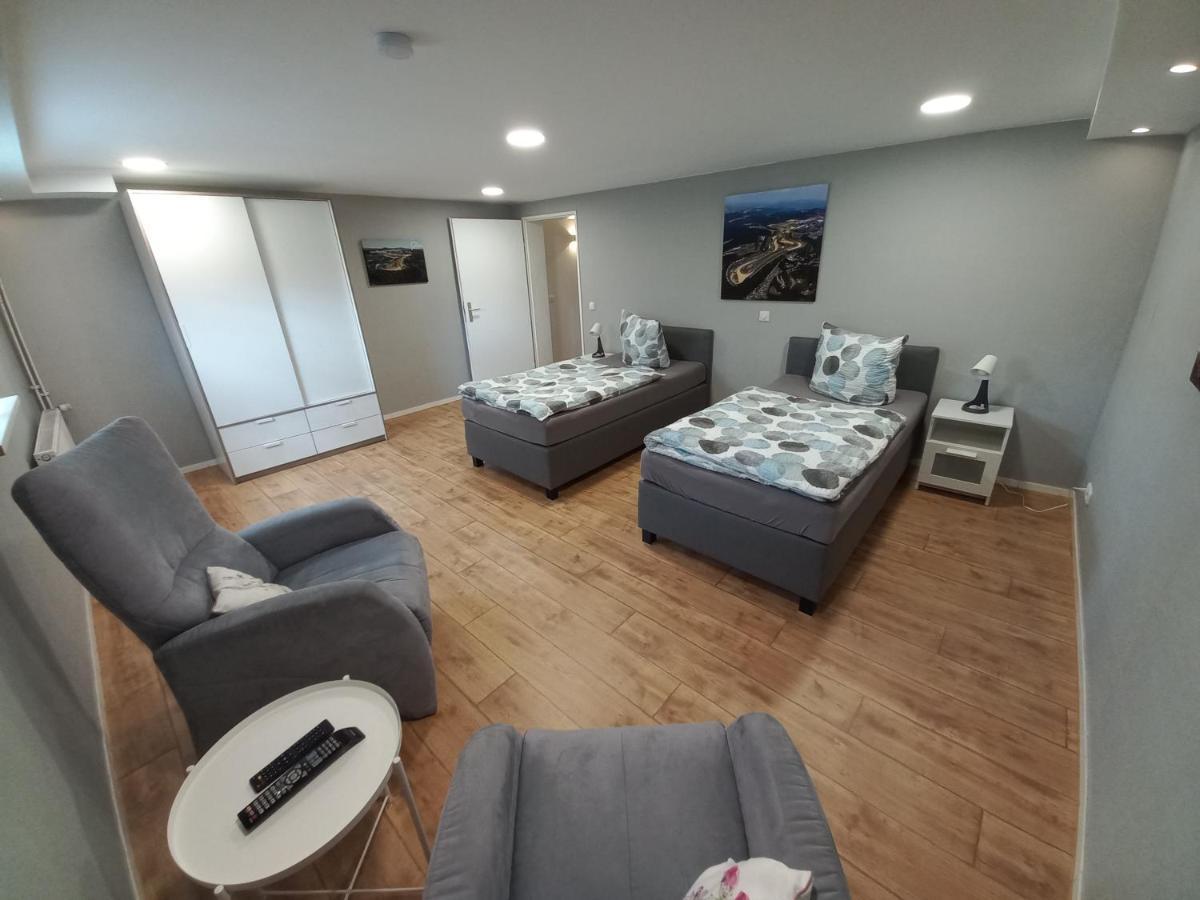 Luxem Ferienwohnung Bela, Naehe Nuerburgring מראה חיצוני תמונה